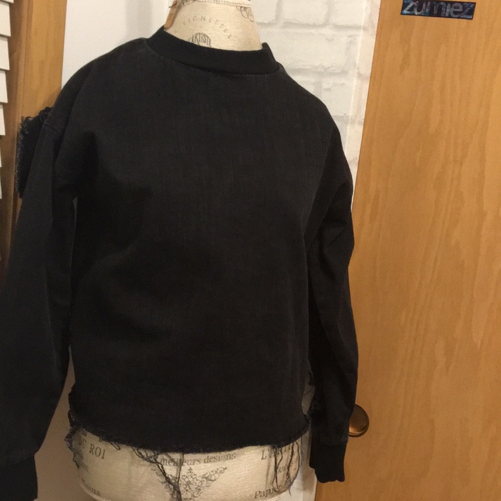 Women’s crewneck